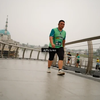 Runner Photo 8543994