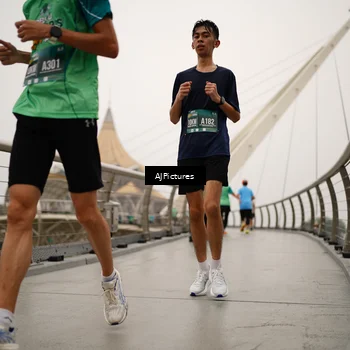 Runner Photo 8544001