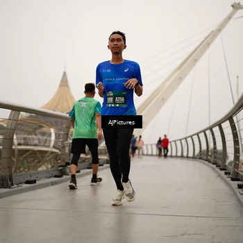 Runner Photo 8544021