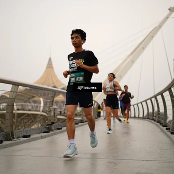 Runner Photo 8544030