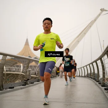 Runner Photo 8544032
