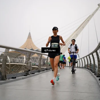 Runner Photo 8544038