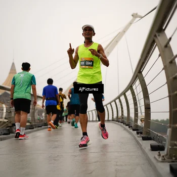 Runner Photo 8544041