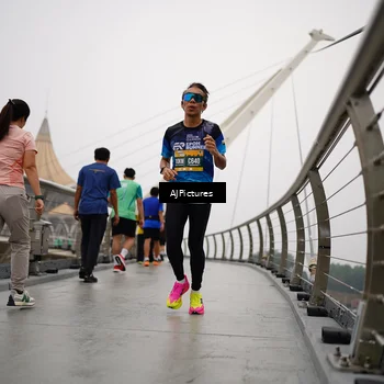 Runner Photo 8544042