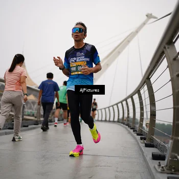 Runner Photo 8544046