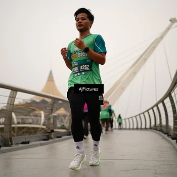 Runner Photo 8544058