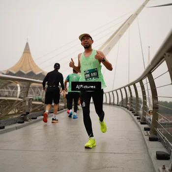 Runner Photo 8544063
