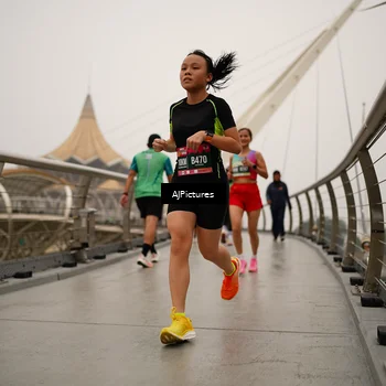 Runner Photo 8544072