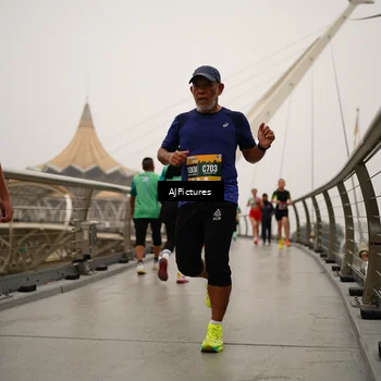 Runner Photo 8544076