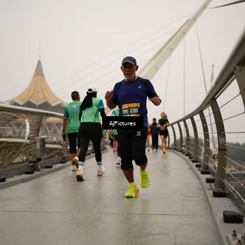 Runner Photo 8544081