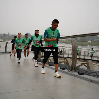 Runner Photo 8544088