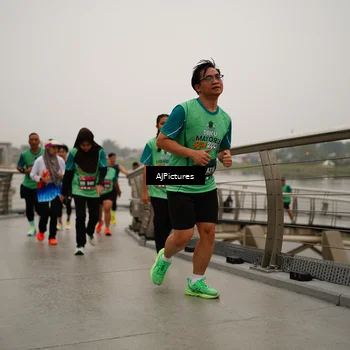 Runner Photo 8544093