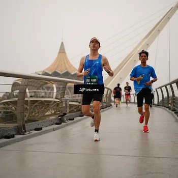 Runner Photo 8544105