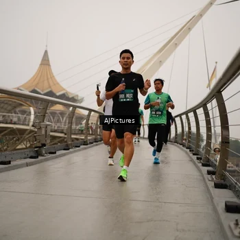 Runner Photo 8544125