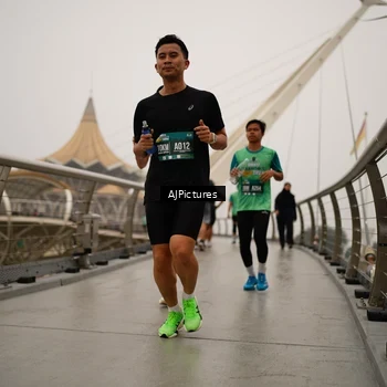Runner Photo 8544127