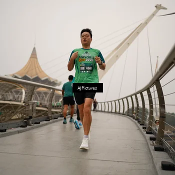 Runner Photo 8544136