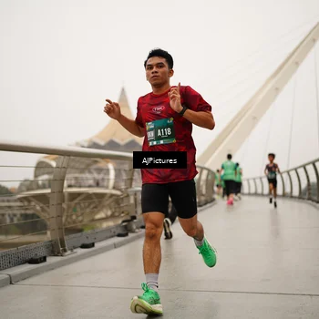 Runner Photo 8544143
