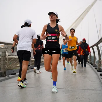 Runner Photo 8544153