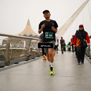 Runner Photo 8544162