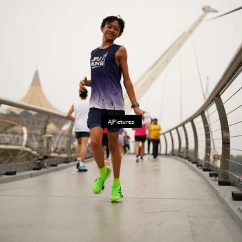 Runner Photo 8544165