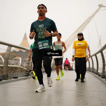 Runner Photo 8544168