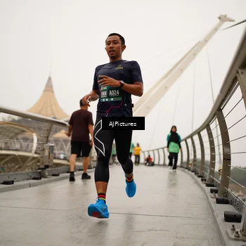 Runner Photo 8544174