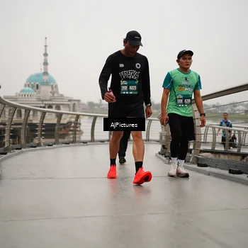 Runner Photo 8544221