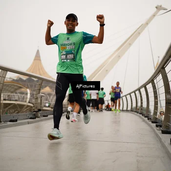 Runner Photo 8544227