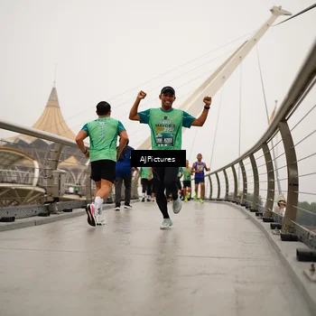Runner Photo 8544231