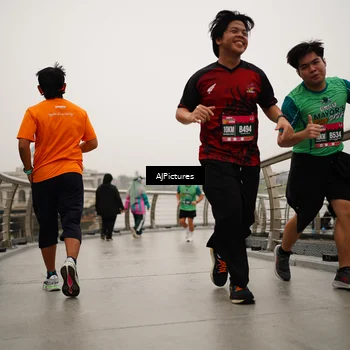 Runner Photo 8544249