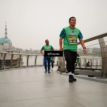 Runner Photo 8544252