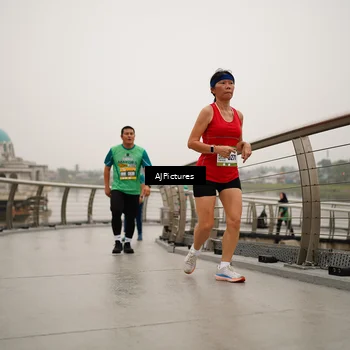 Runner Photo 8544254