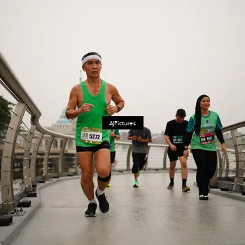 Runner Photo 8544264