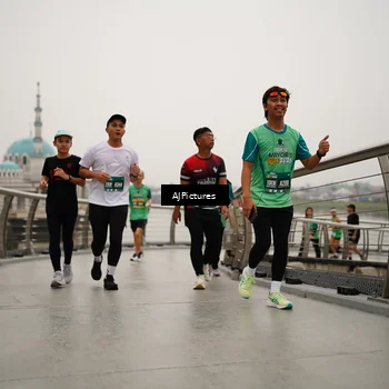 Runner Photo 8544272