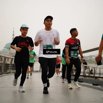 Runner Photo 8544274