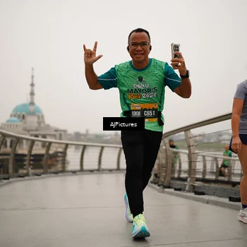 Runner Photo 8544277