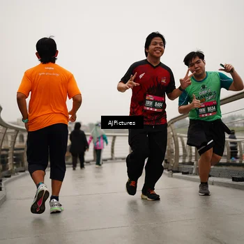 Runner Photo 8544281