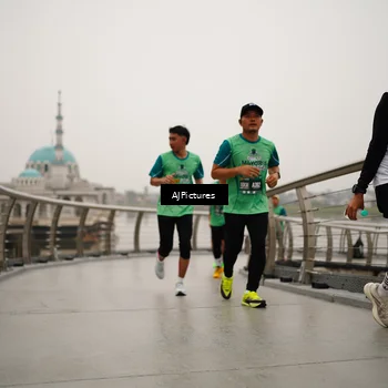 Runner Photo 8544295