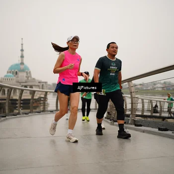 Runner Photo 8544300