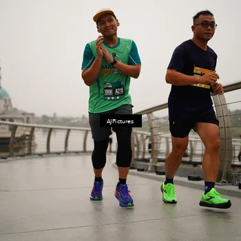 Runner Photo 8544308