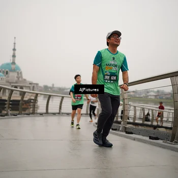 Runner Photo 8544313
