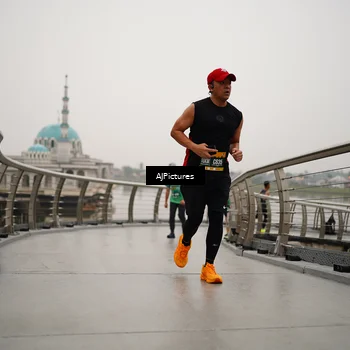 Runner Photo 8544325