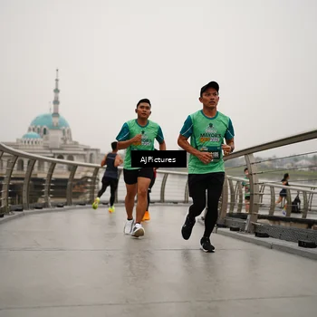 Runner Photo 8544329