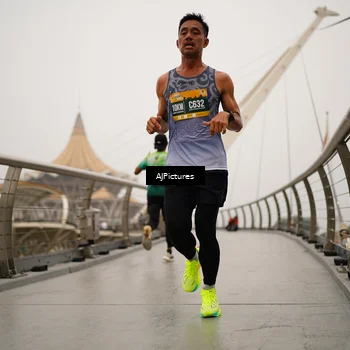 Runner Photo 8544333