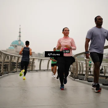 Runner Photo 8544335