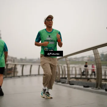 Runner Photo 8544347