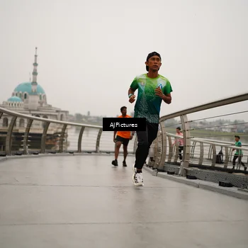 Runner Photo 8544364
