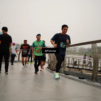 Runner Photo 8544366