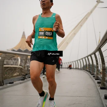 Runner Photo 8544390