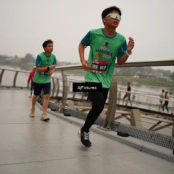 Runner Photo 8544392